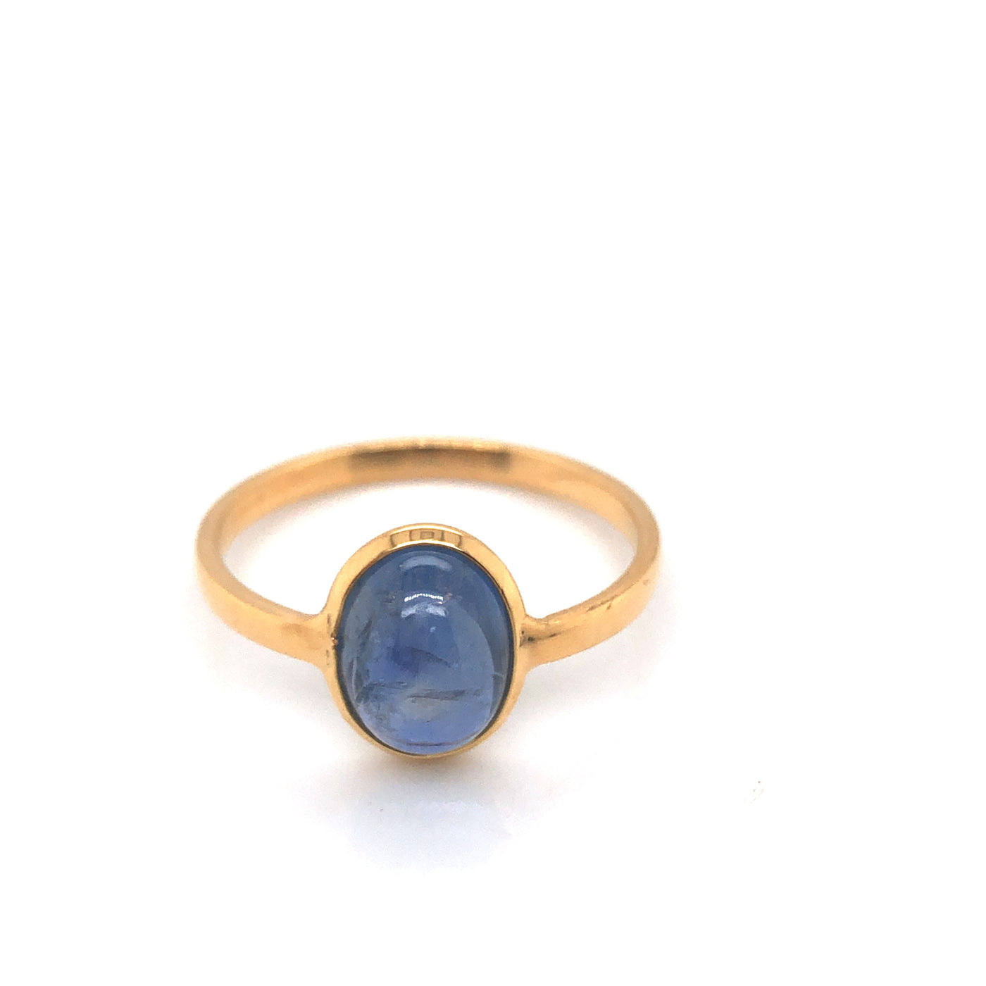 Blue Sapphire Oval Ring In 18K Yellow Gold