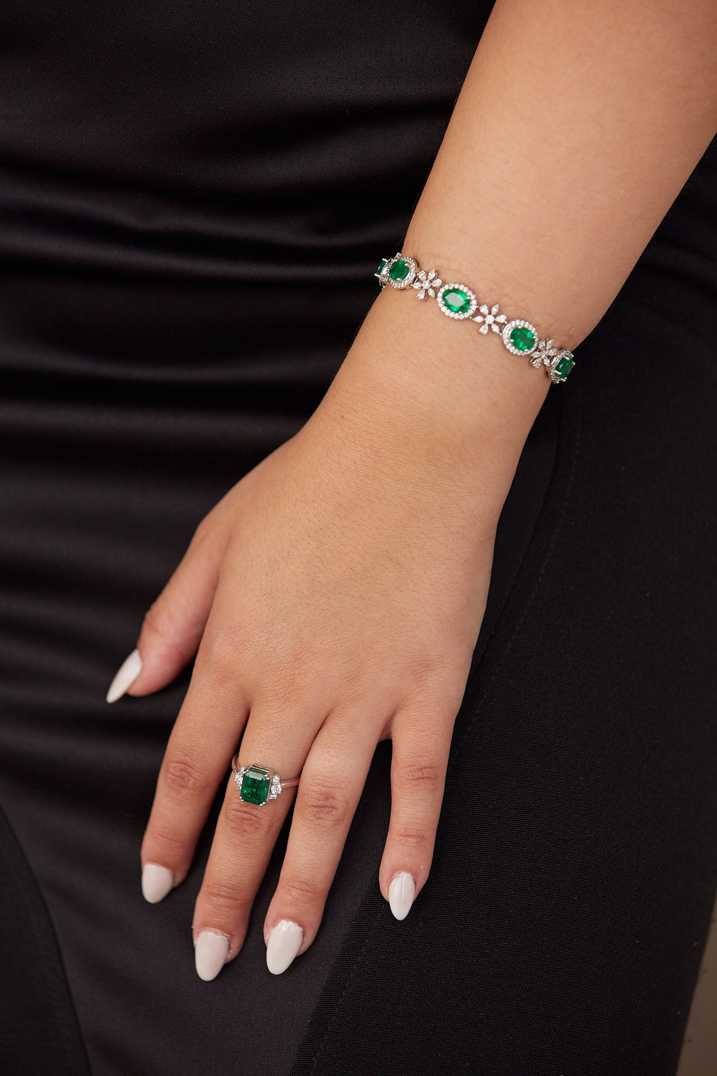 Emerald Oval & Diamond Bracelet In 18K White Gold