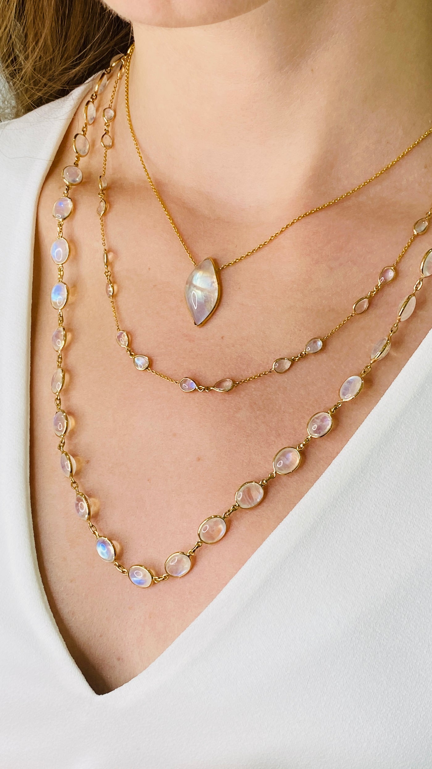 Rainbow Moonstone Necklace In 18K Yellow Gold - Tresor Collection Layered 18K gold moonstone pendant necklace styling – modern boho-chic handcrafted jewelry