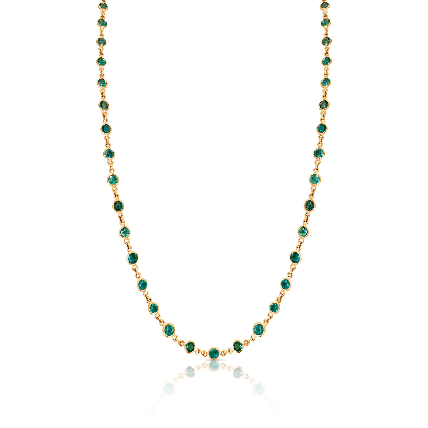 Emerald Round Necklace In 18K Yellow Gold