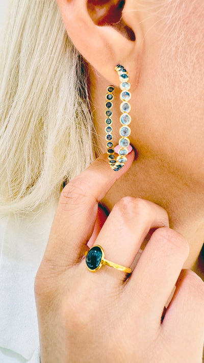 Blue Sapphire Oval Ring In 18K Yellow Gold - Tresor Collection Blue Sapphire ring on model – classic fine jewelry handcrafted in 18K gold