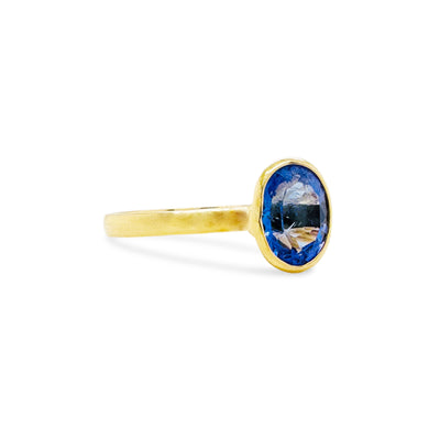 Tanzanite Oval Ring In 18K Yellow Gold