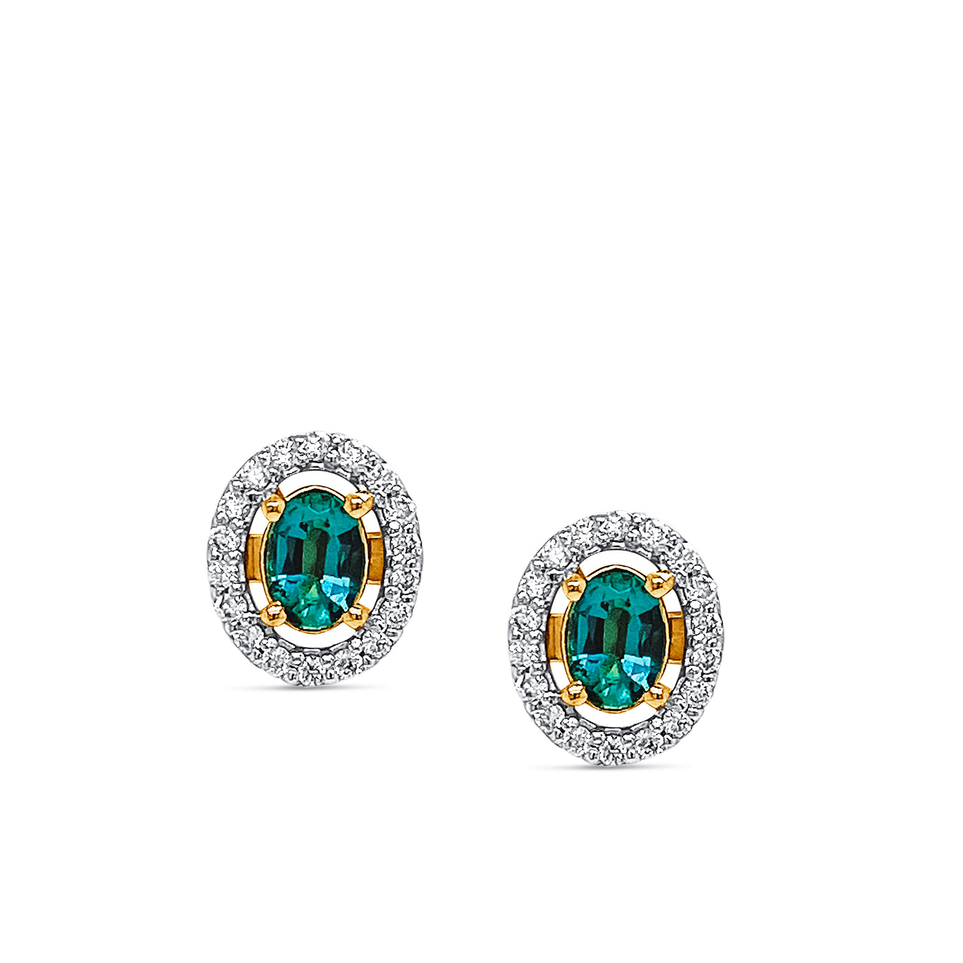 Emerald Oval And Diamond Earring In 18K Yellow Gold