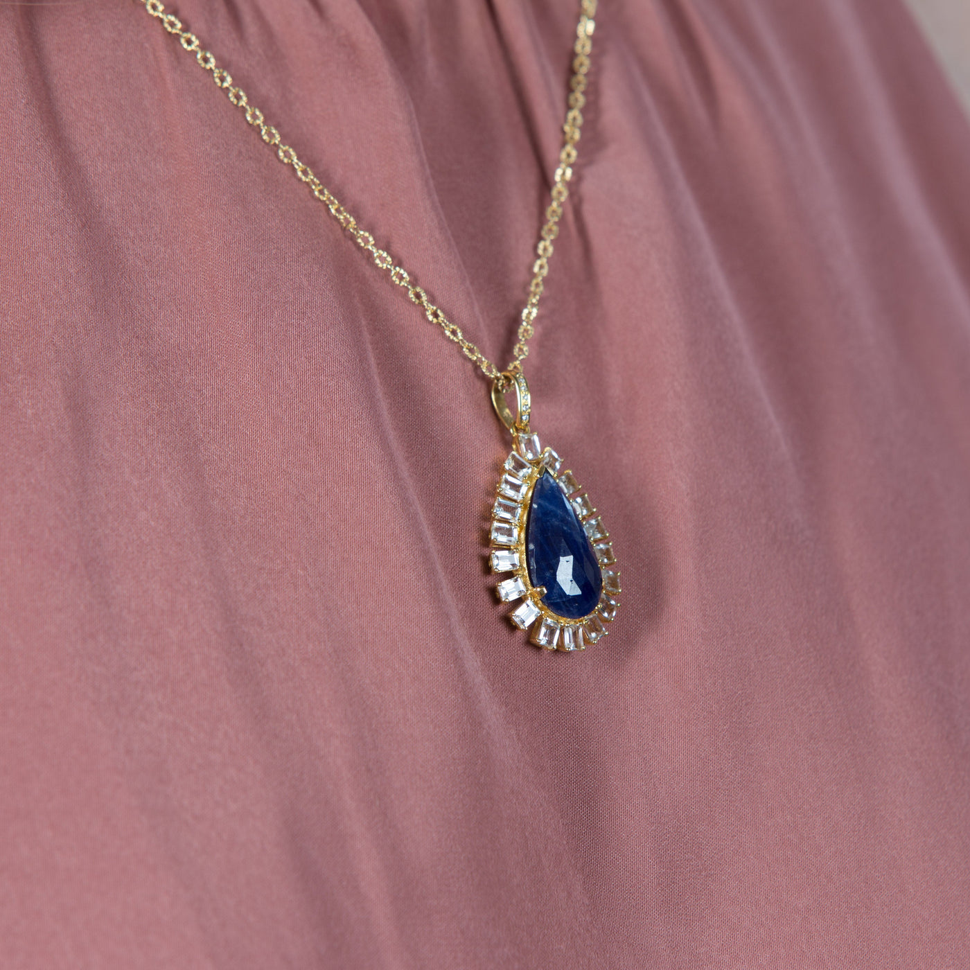 Black Spinal & Rainbow Moonstone Pendant In 18K Yellow Gold W/ 20"Fancy Anchor Chain - Tresor Collection