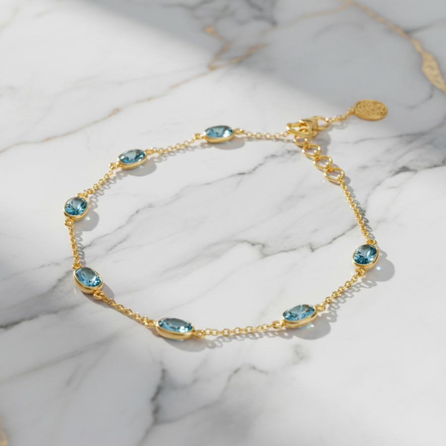 18k yellow gold station bracelet with bezel-set aquamarine gemstones from the Tresor Collection- the best designer jewelry collection.
Gemstone Bracelet,
carved Gemstone Bracelet
Bracelet By Tresor