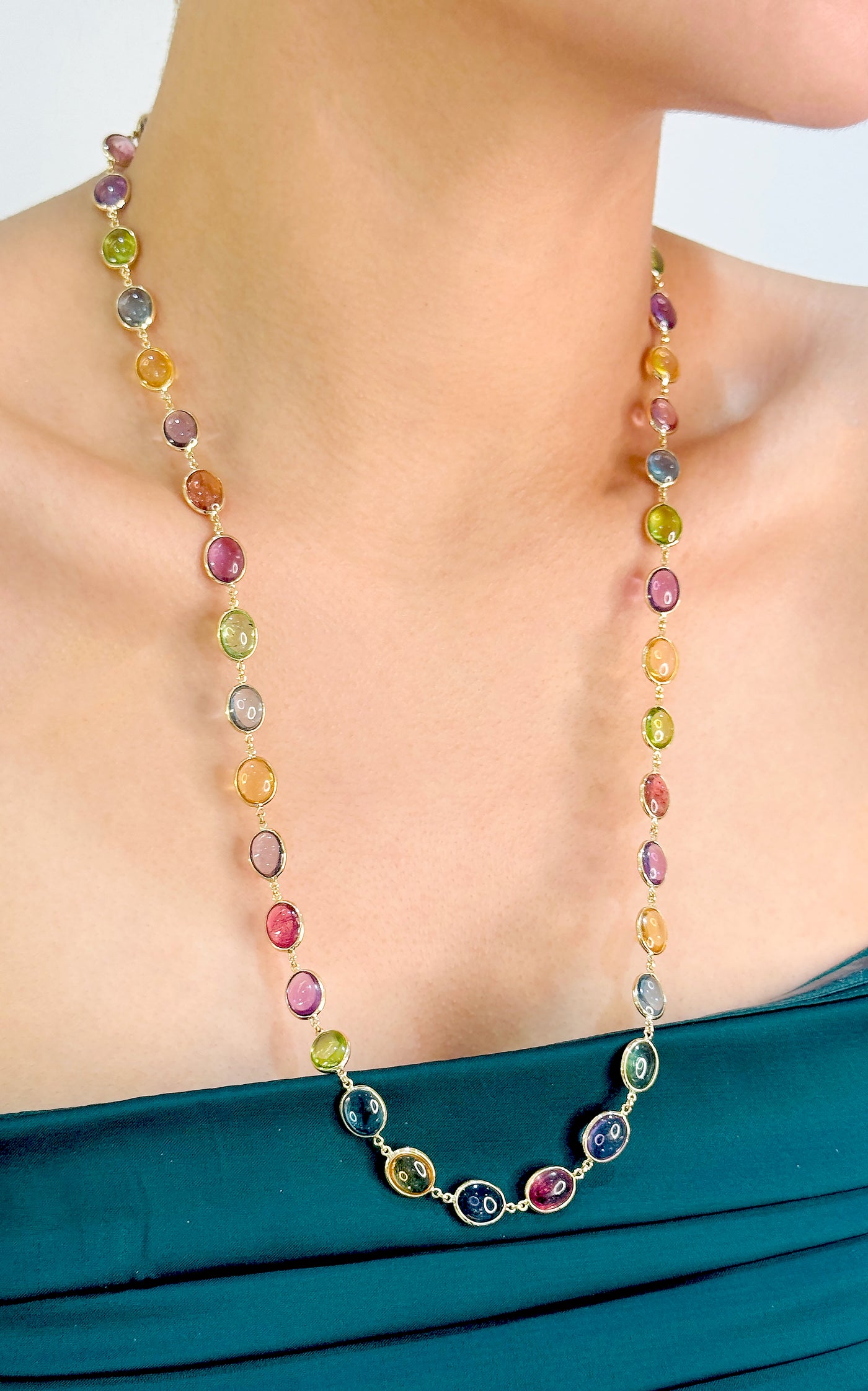 Multicolor stone Oval Necklace In 18K Yellow Gold