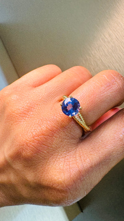 Tanzanite Rd. Ring In 18K Yellow Gold