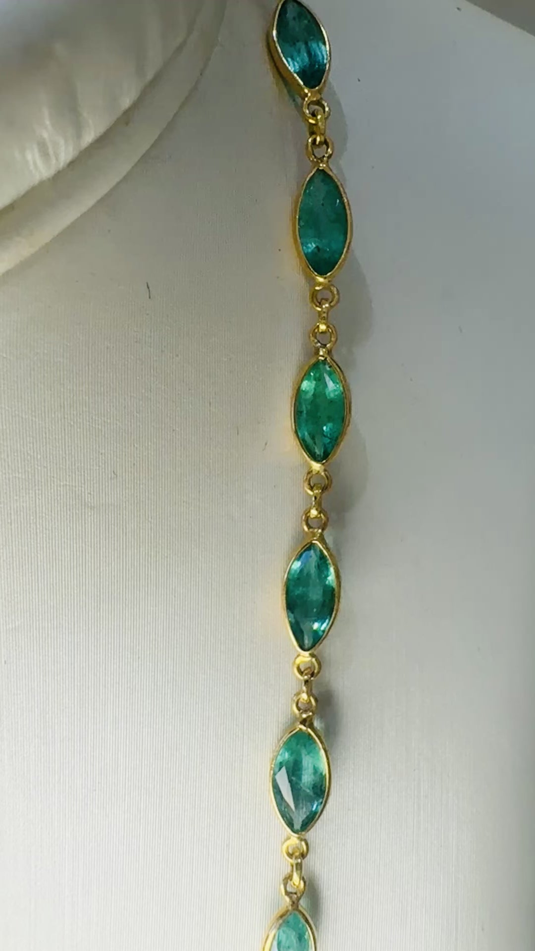 Emerald Marquise Necklace In 18K Yellow Gold