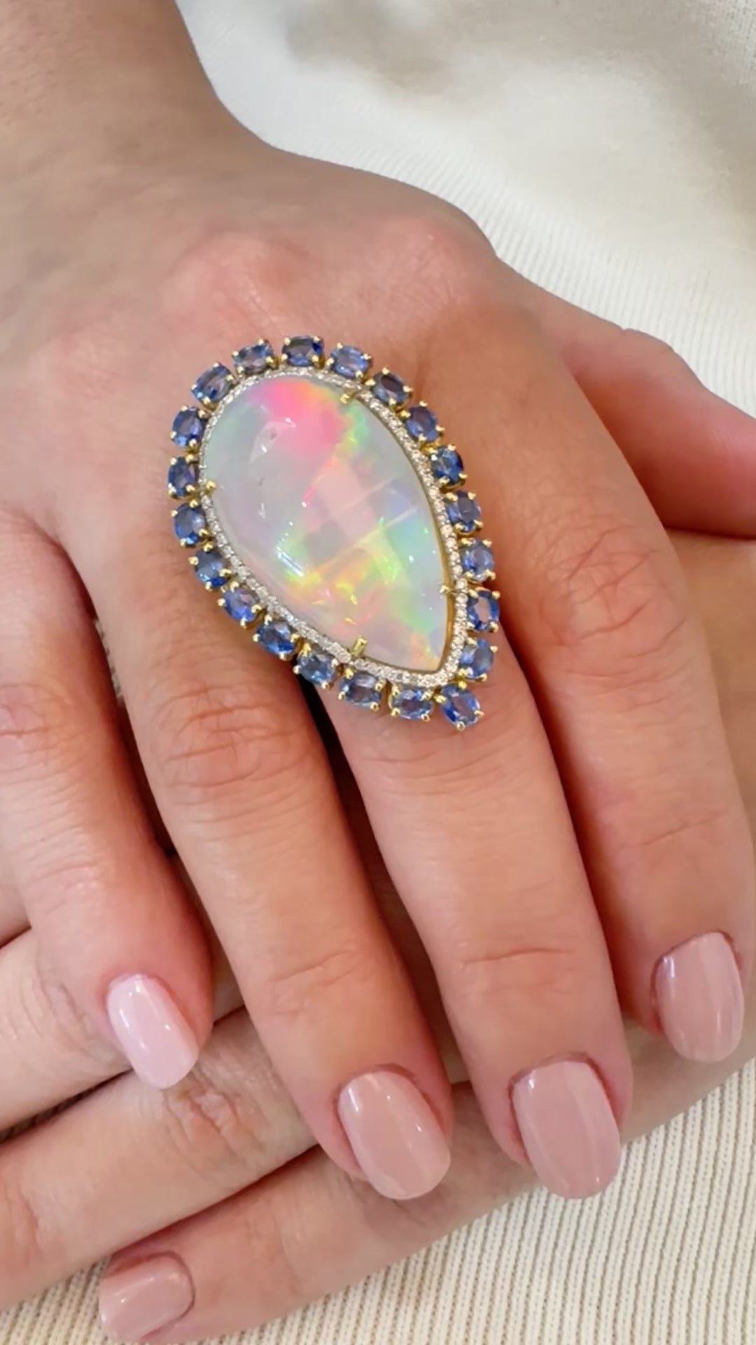 Dazzle Ethiopian Opal, Blue Sapphire And Diamond Ring In 18K Yellow Gold | Tresor Collection
