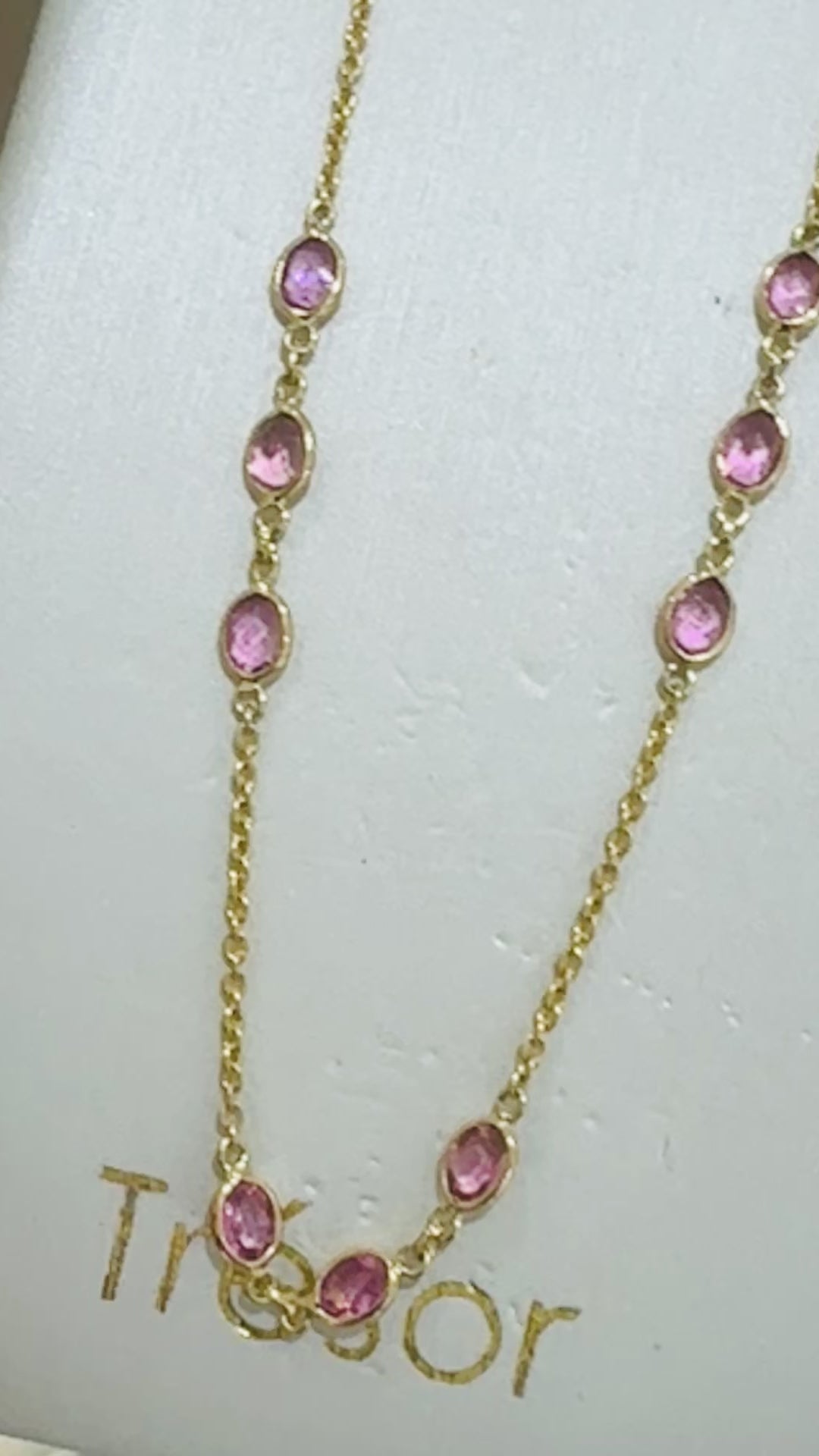 Pink Sapphire Oval Necklace In 18K Yellow Gold