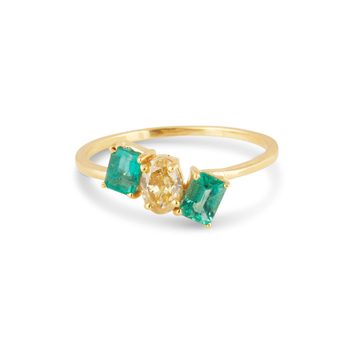 Emerald Rect & Diamond Oval Ring In 18K Yellow Gold